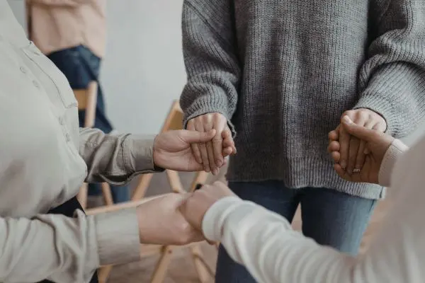 Jóvenes en proceso de rehabilitación en la Comunidad Valdocco
